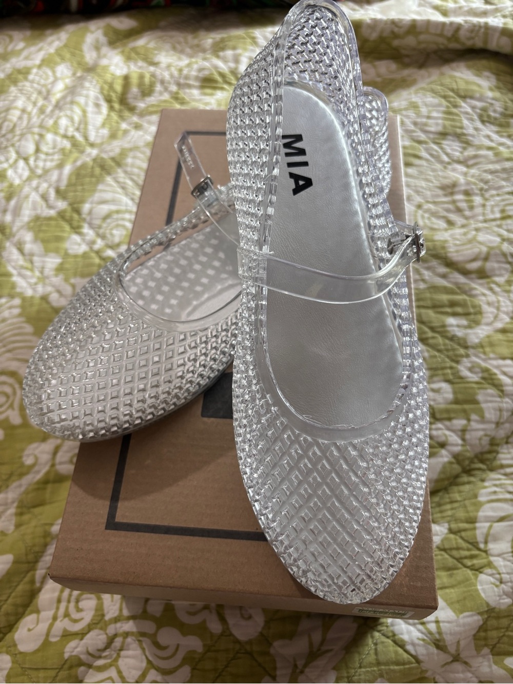 MIA Shoes Gianne Clear PVC White Mesh Dize 7 M NWB